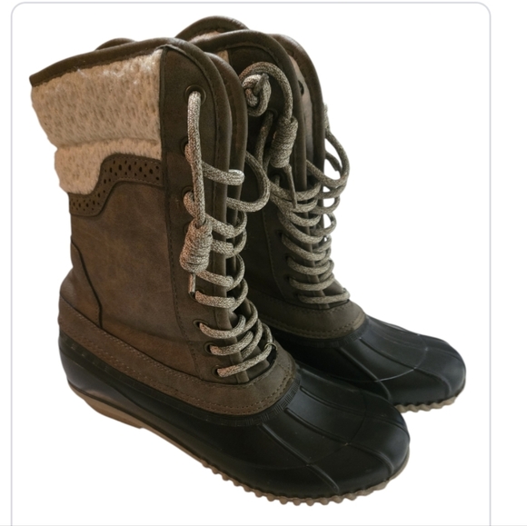 Magellan Outdoors Shoes - Magellan Outdoors Women's Sweater Collar Duck Boots Size 9 Snow Shoes Flat Rain